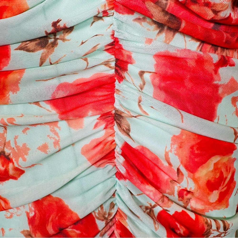 Rosevelvet Vibrant Floral Dress NWOT - Picture 10 of 11
